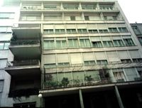 [Milano : edificio in piazzetta Brera]