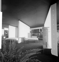 [Milano : undicesimo Salone del Mobile : stand della LEMA con la poltroncina disegnata da Angelo Mangiarotti]