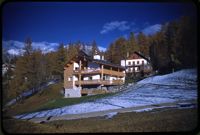 [Cortina d'Ampezzo : casa Menardi]