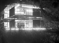 [Milano : X Triennale : padiglioni nel parco e cupola di Richard Buckminster Fuller]