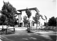 [Lignano Pineta : albergo Mediterraneo : progetto di Gianni Avon]