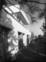 [Arenzano : villa Castelli : progetto di Ignazio Gardella con Anna Castelli Ferrieri]