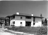 [Udine : villa Linda e villa Simonutti : progetti di Gianni Avon]